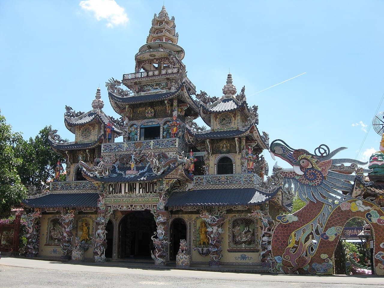 Chùa Linh Phước, Đà Lạt